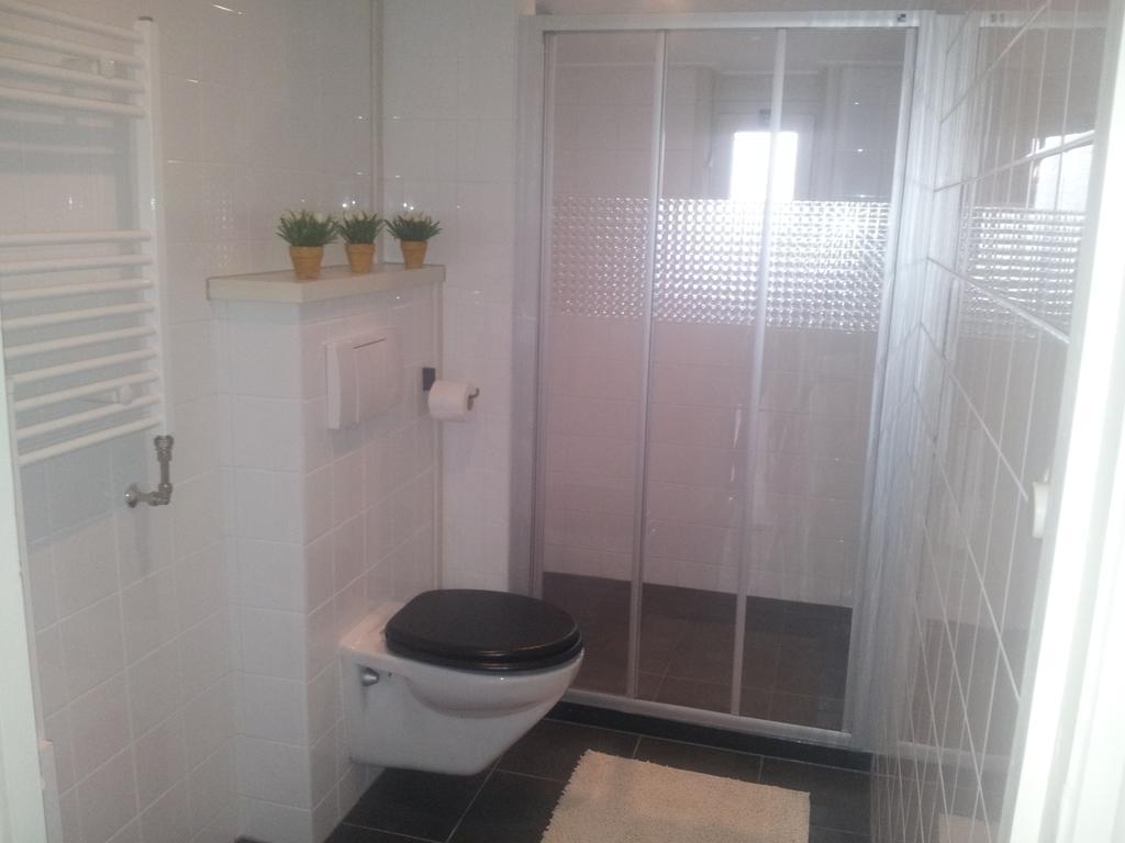 Ridderspoor Villa Hollum  Exteriör bild